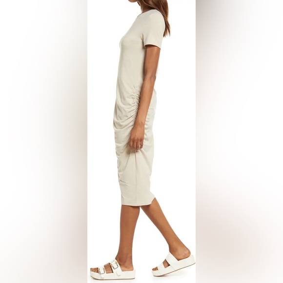 New Treasure & Bond Side Ruched BodyCon Midi Dress Beige Oatmeal Heather - Picture 2 of 5